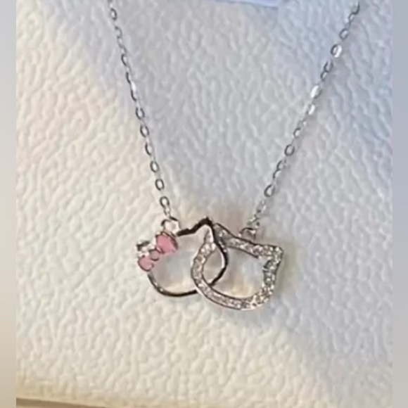 Hello Kitty Elegant Rhinestone Pendant Necklace -  19.5” NIP - Picture 4 of 4